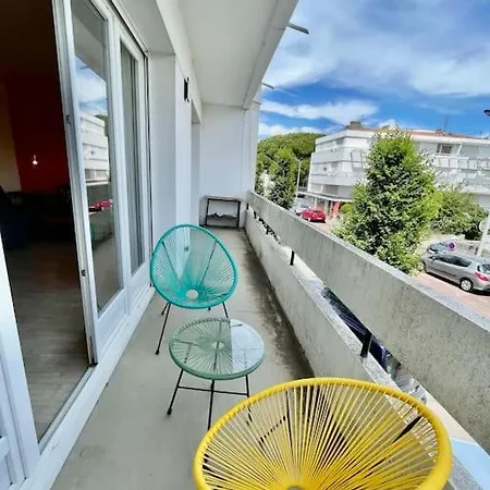 Le Congres - 350m De La Apartment *